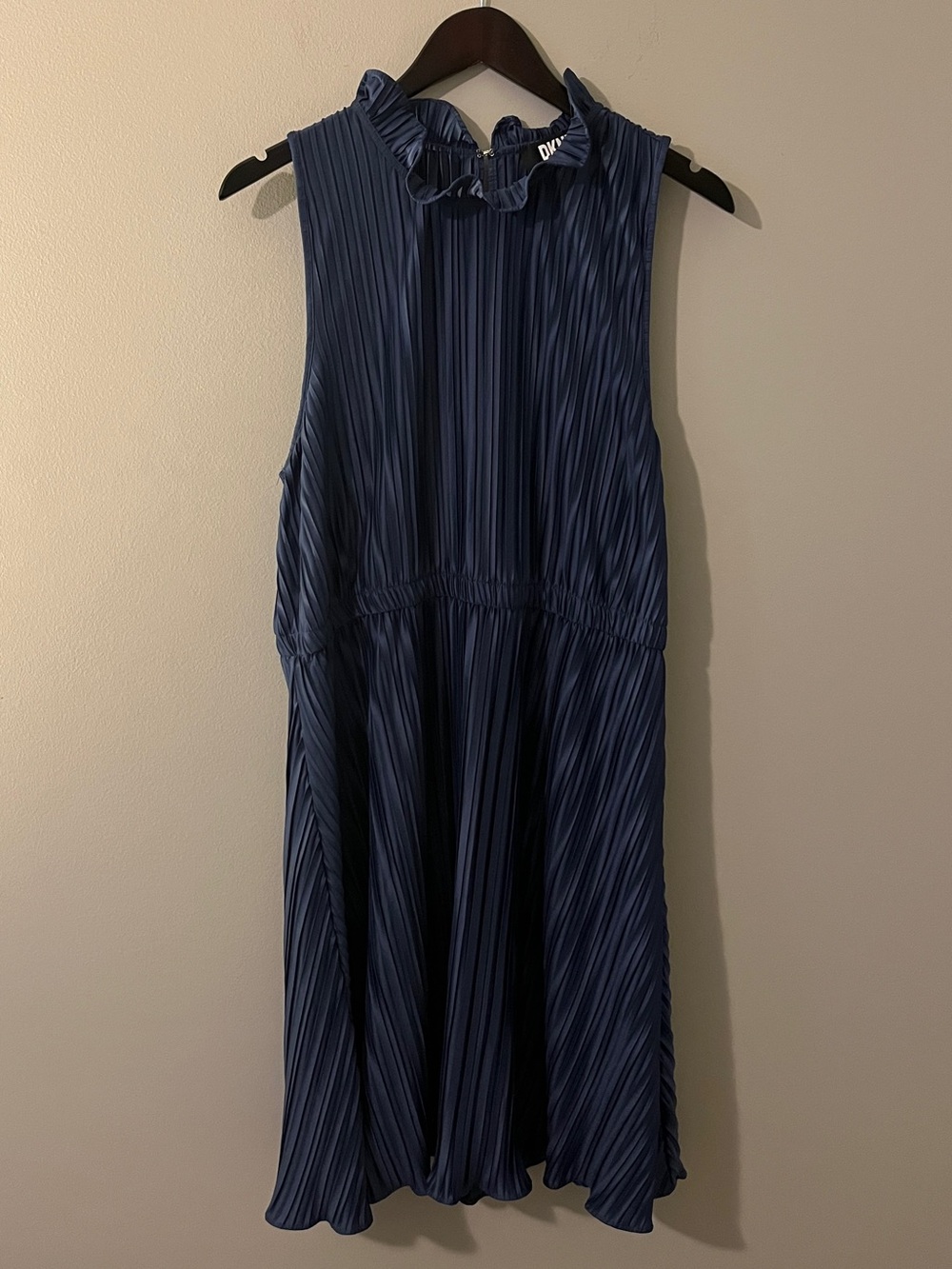 DKNY Navy Pleated Sleeveless Ruffle-Neck Dress